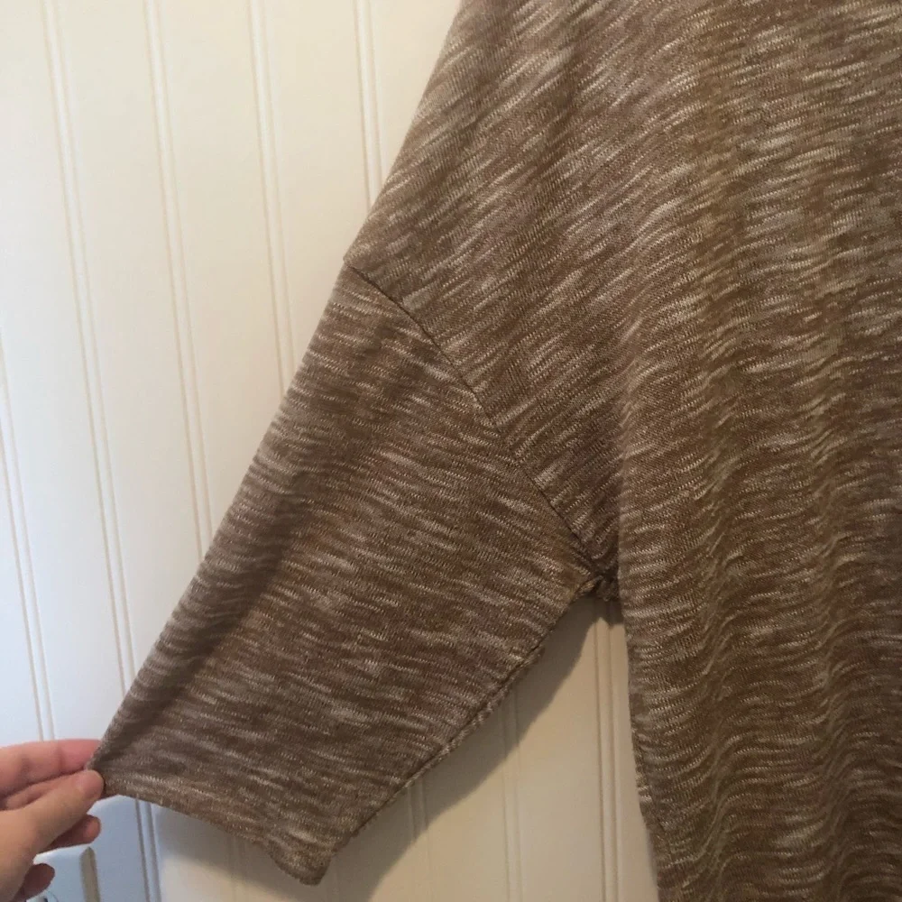 Heartsoul plus size 3X tan 3/4 sleeve top - Picture 3 of 5